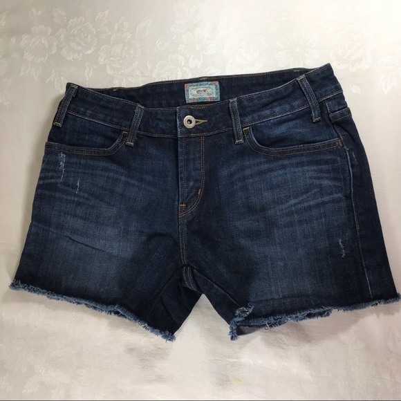 Levi’s original jeans shorts slightly distressed - Picture 1 of 8